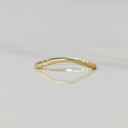 Twist-Arm Ring: Elegant Curves, Unique Charm(Nail Sand）