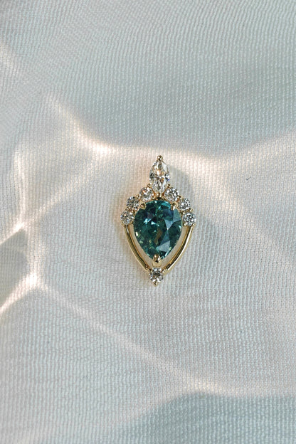 Teal Sapphire Necklace（Available Now）