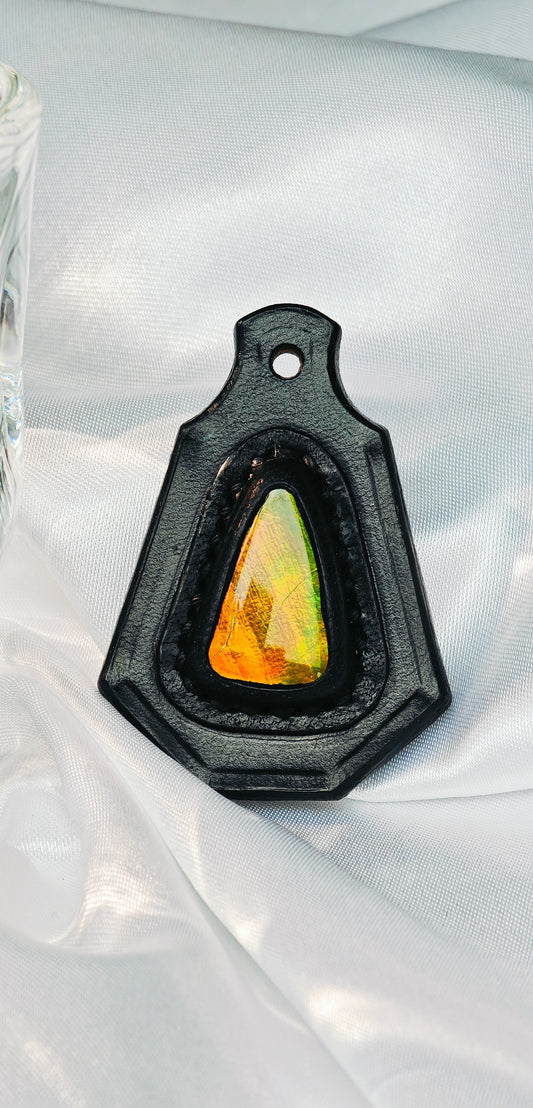 Handmade Italian Buttero Colored Top Layer Vegetable Tanned Leather Ammolite Pendant