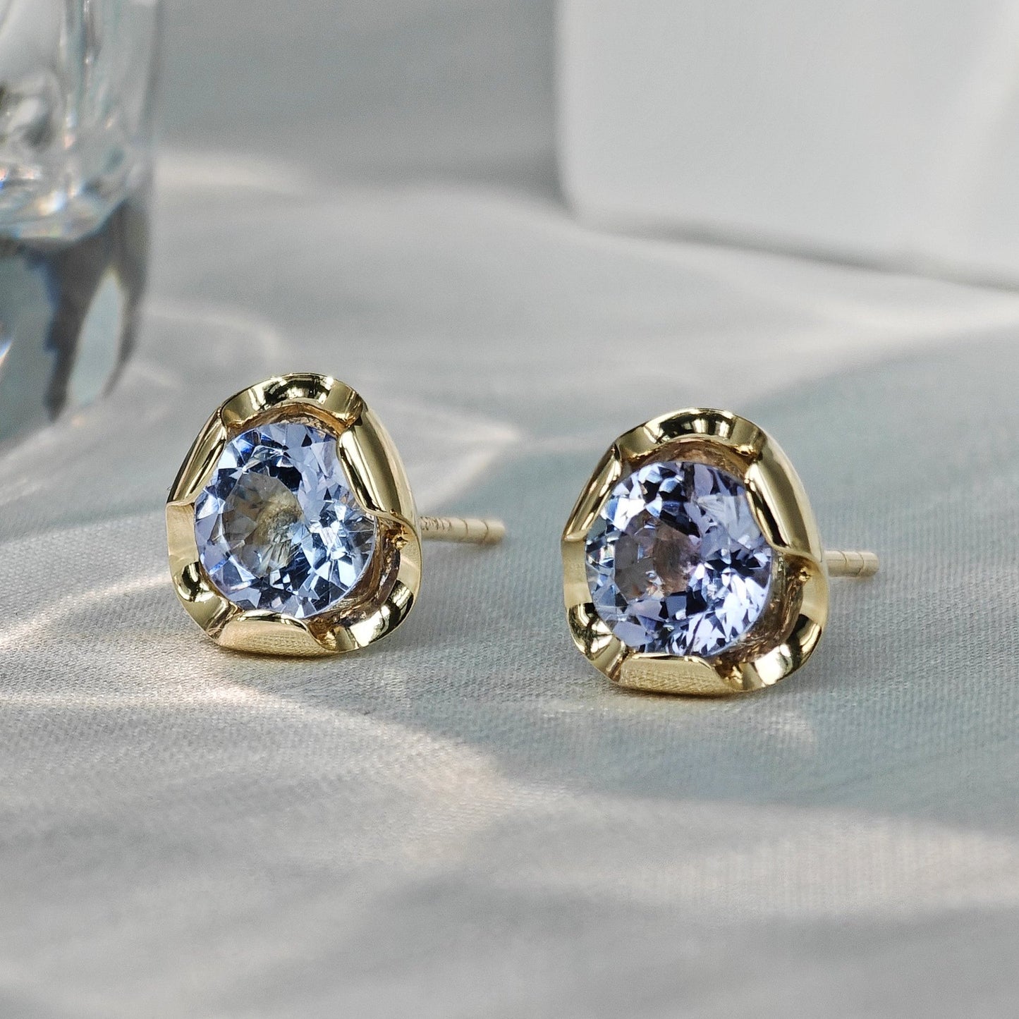 Le Bijoux Round Brilliant Cut Blue Tanzanite Earrings