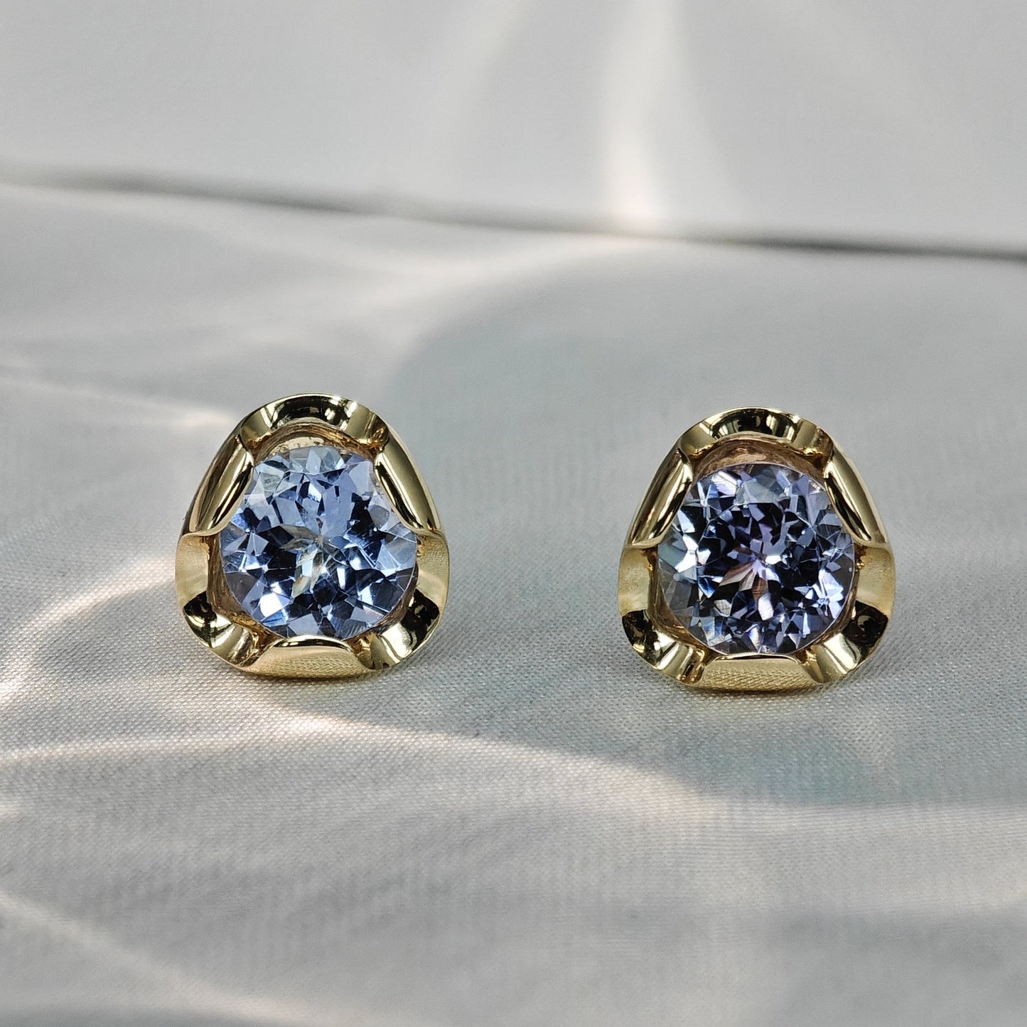 Le Bijoux Round Brilliant Cut Blue Tanzanite Earrings