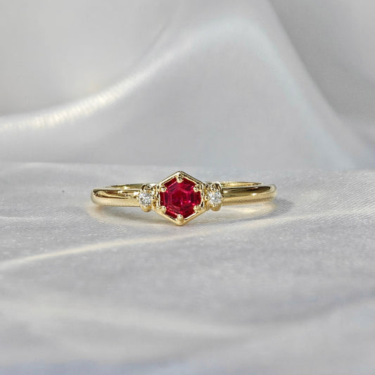 Claw-Set Ruby Polished Ring（Available Now）