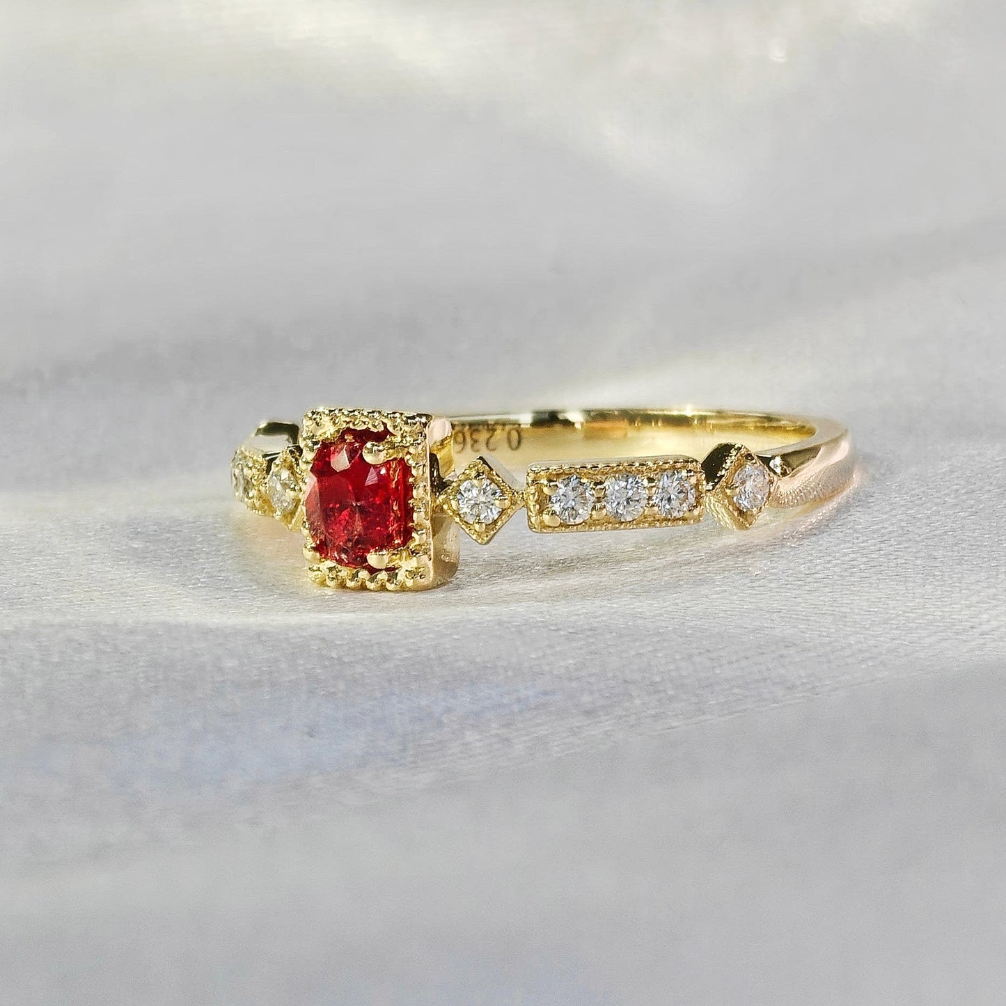 Red Spinel Polished Ring（Available Now）